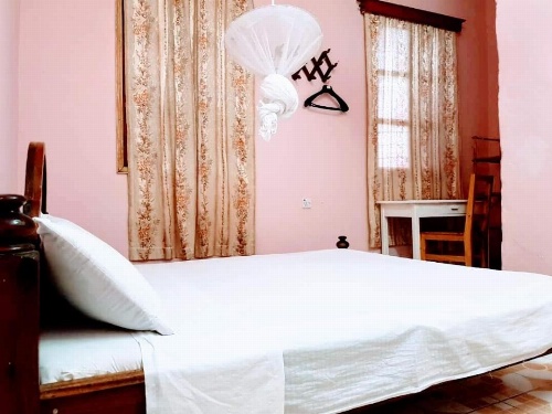 James' House image 9